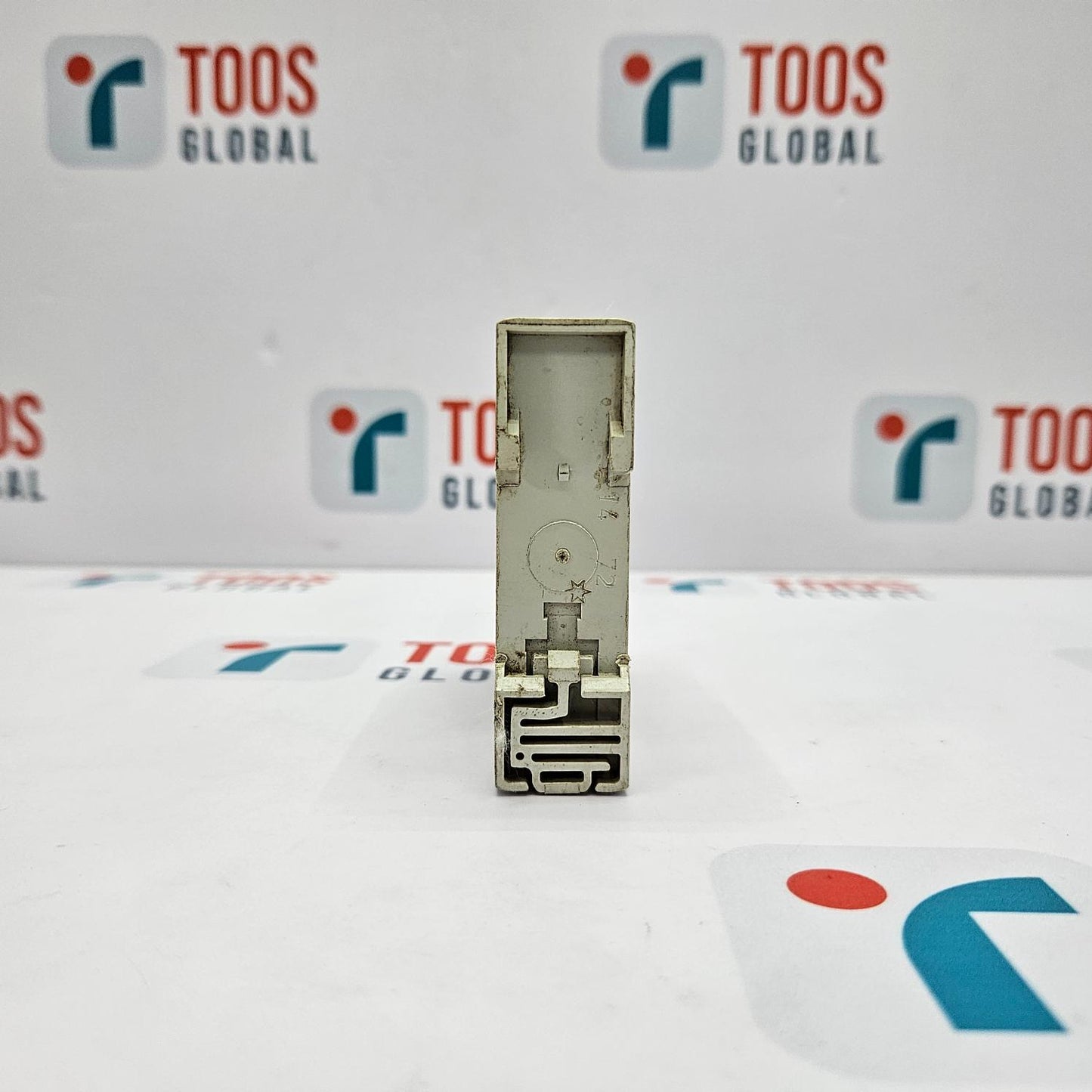 ABB CM-PVS.41 3 PHASE OVER/ UNDERVOLTAGE RMS MONITORING RELAY SVR630794R3300