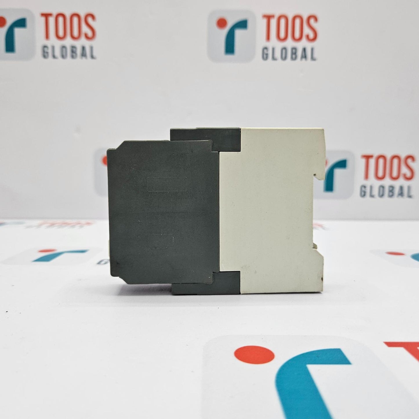 ABB CT-IRS SAFETY RELAY 1SVR430220R9300