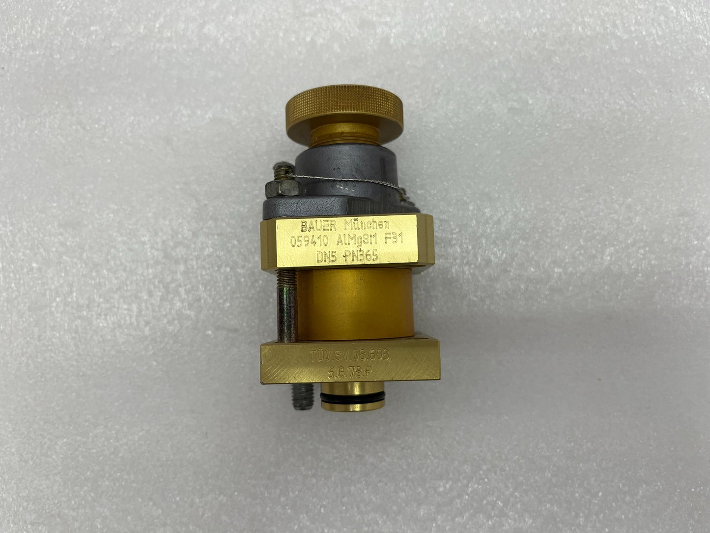 BAUER COMPRESSOR 059410 SAFETY RELIEF VALVE 225 BAR 1001217 NEW