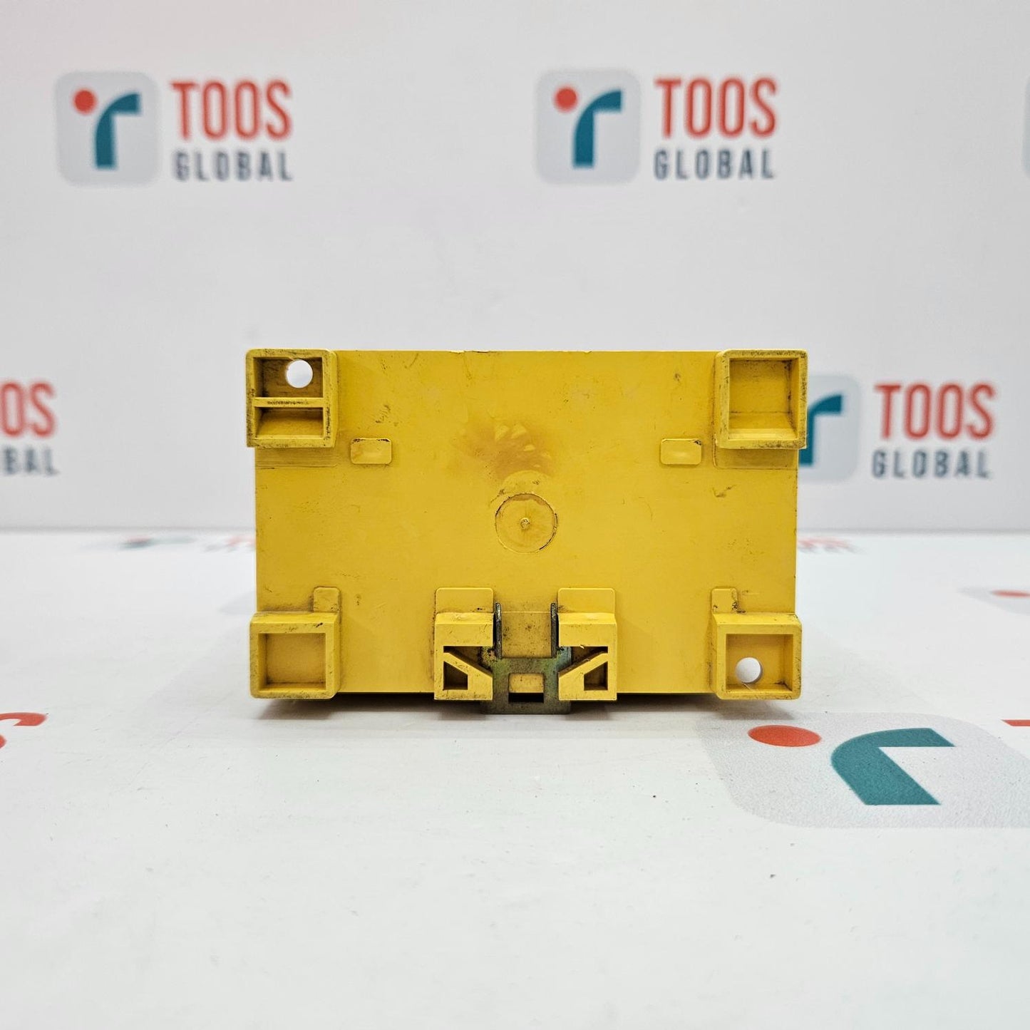 BENDER UG207V UG-ISOMETER EARTH FAULT MONITOR