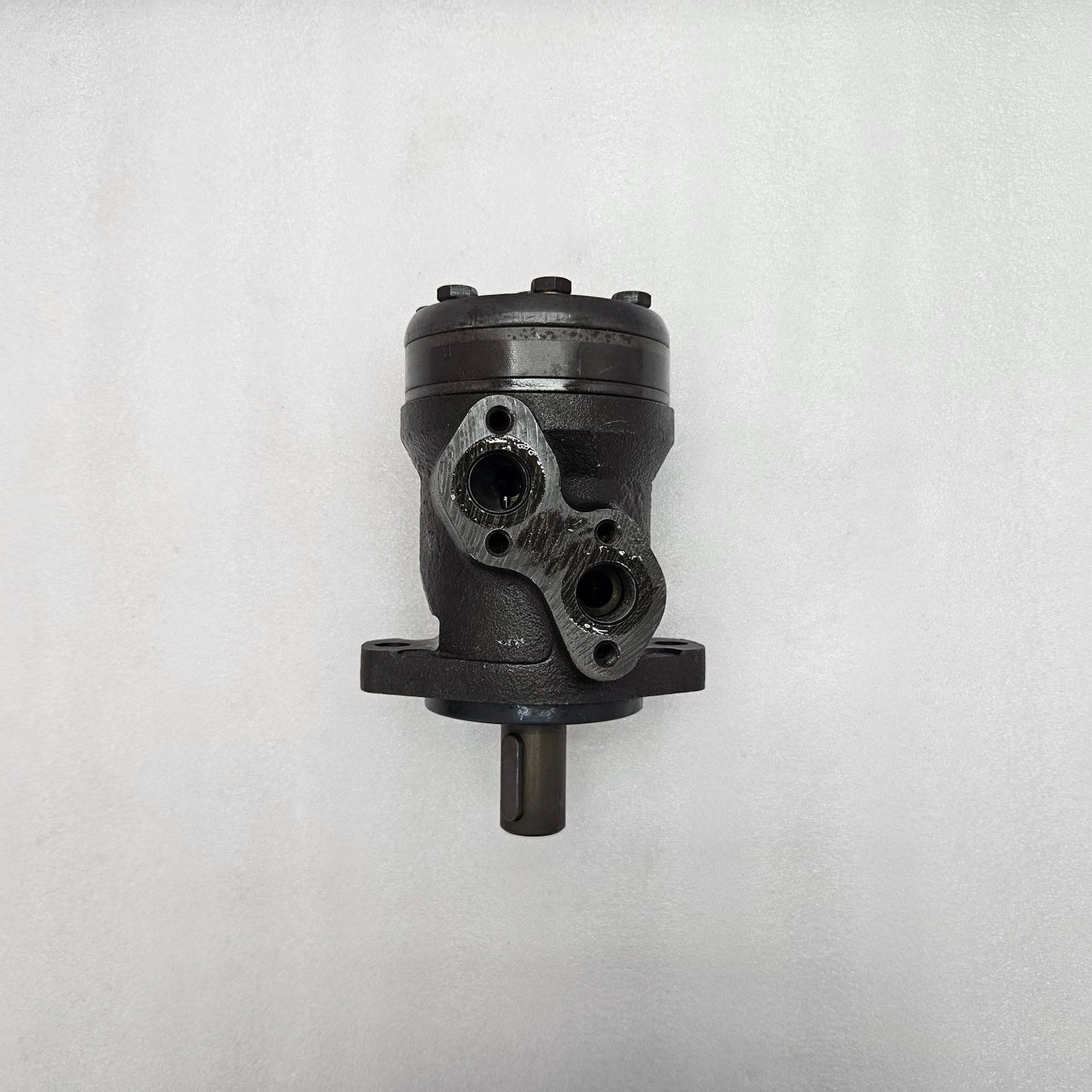 DANFOSS OMR-100 HYDRAULIC MOTOR 151-0212-4 NEW