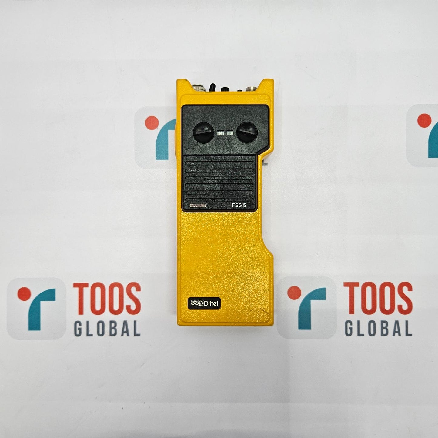 DITTEL FSG 5 VHF-AM-TRANSCEIVER WITH ADAPTER
