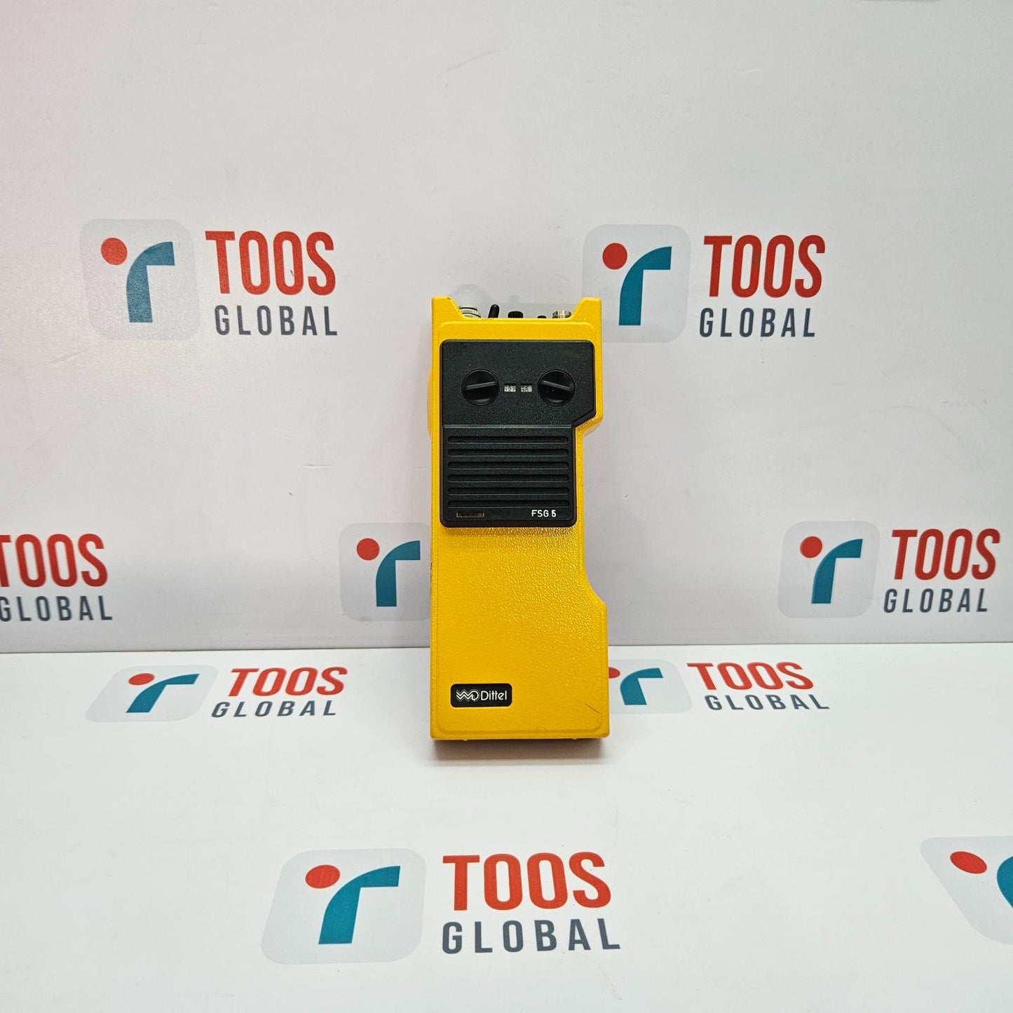 DITTEL FSG 5 VHF-AM-TRANSCEIVER WITH ADAPTER