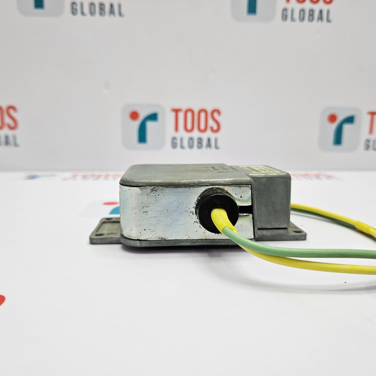 E2V TECHNOLOGIES EEV MG5473 X-BAND MAGNETRON NEW