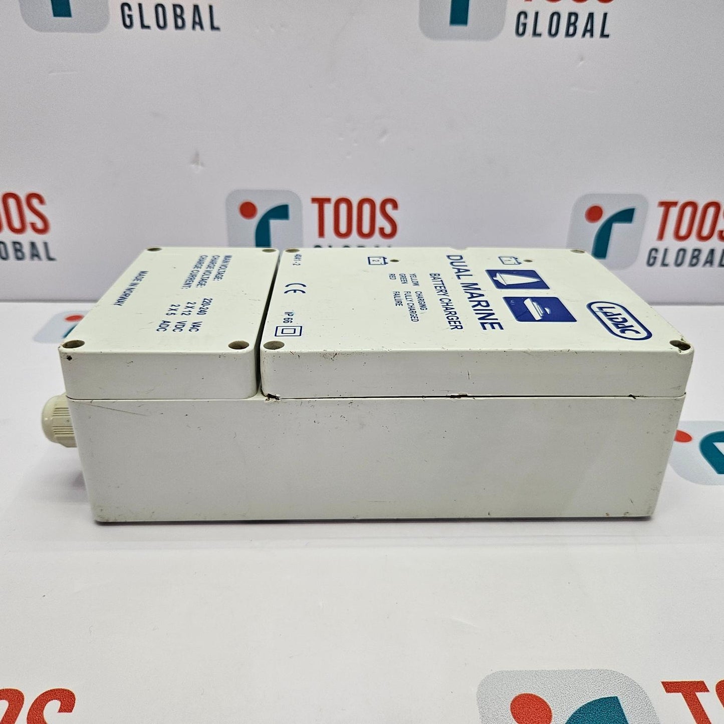LADAC 4041-2 DUAL MARINE BATTERY CHARGER
