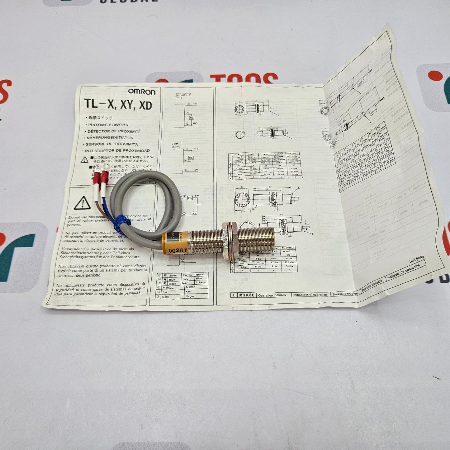 OMRON TL-XP5P PROXIMITY SENSOR / SWITCH NEW