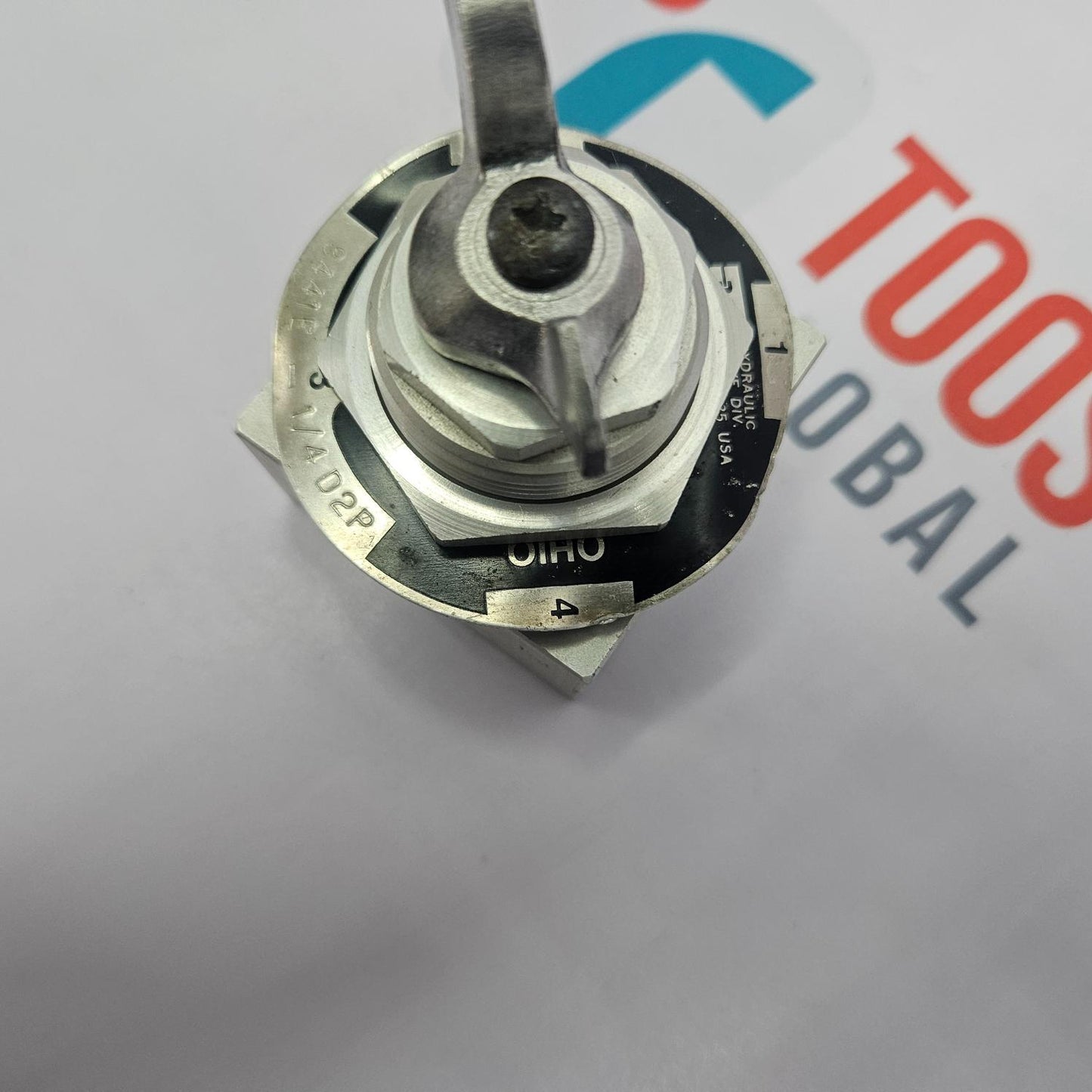 PARKER 8441E 1/4 D2P HYDRAULIC DIRECTIONAL CONTROL VALVE