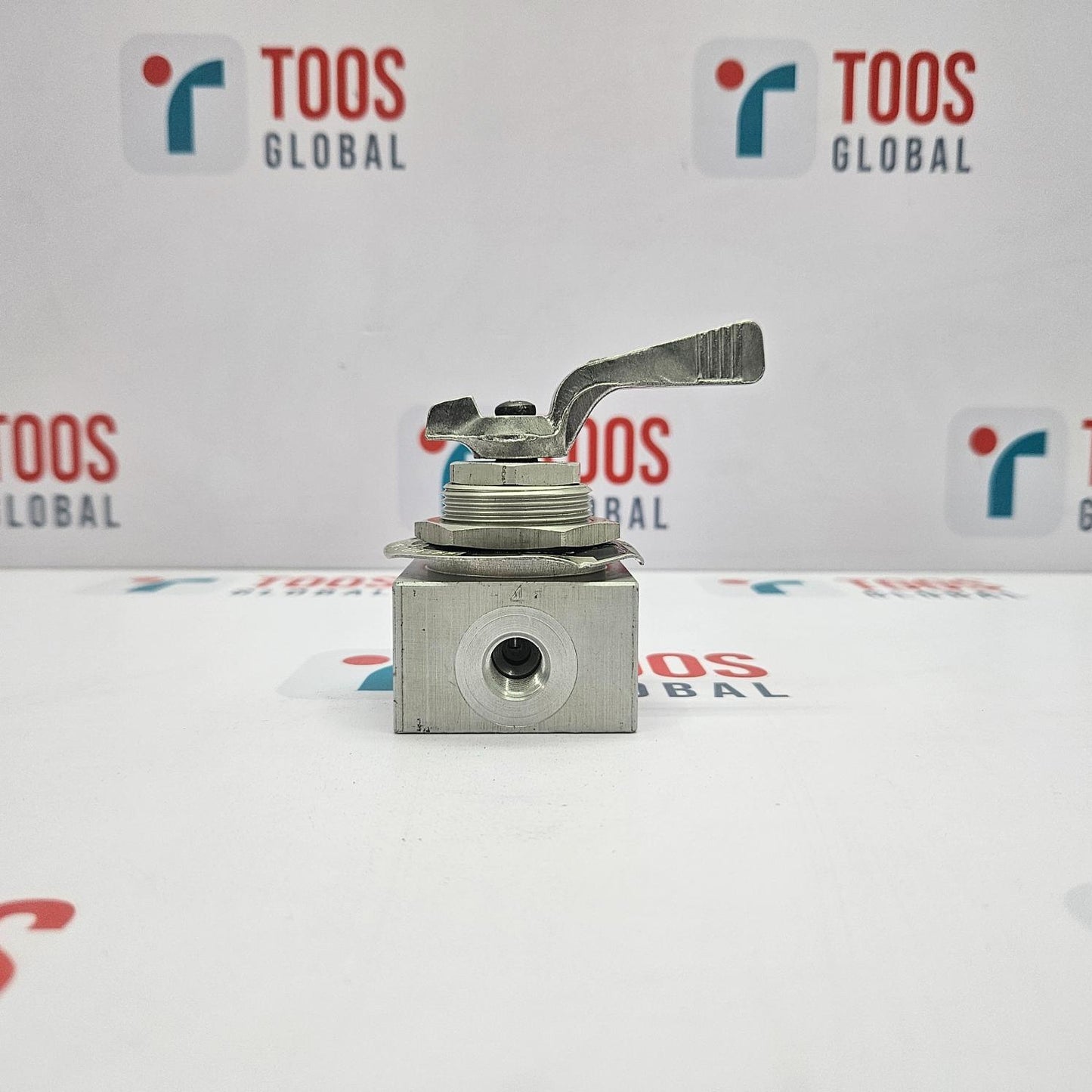 PARKER 8441E 1/4 D2P HYDRAULIC DIRECTIONAL CONTROL VALVE
