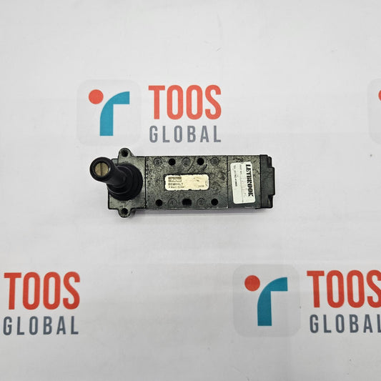 PARKER B53004LY DIRECTIONAL CONTROL VALVE