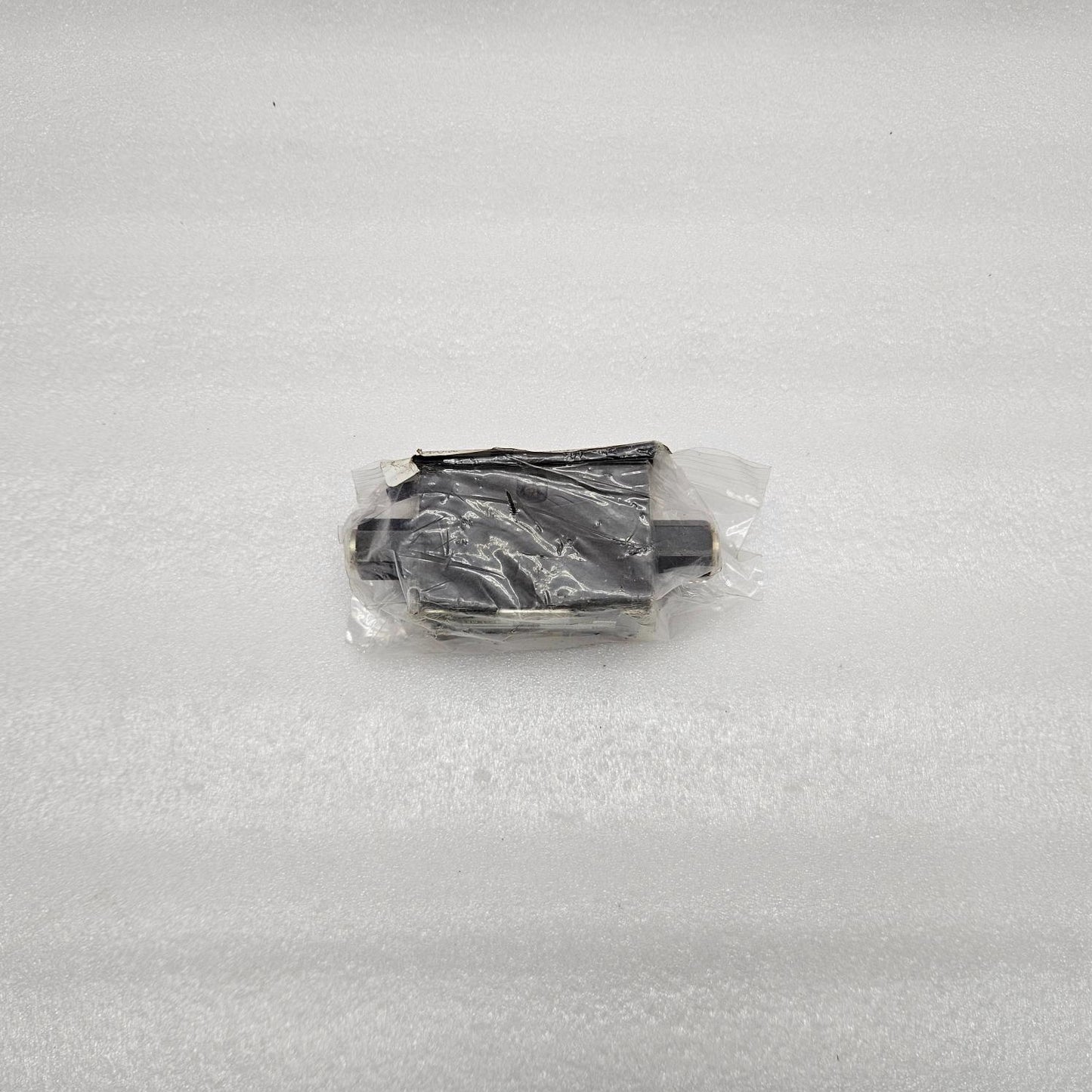 PARKER D1VP1CN 70 PILOT VALVE DIVP1CN70 NEW