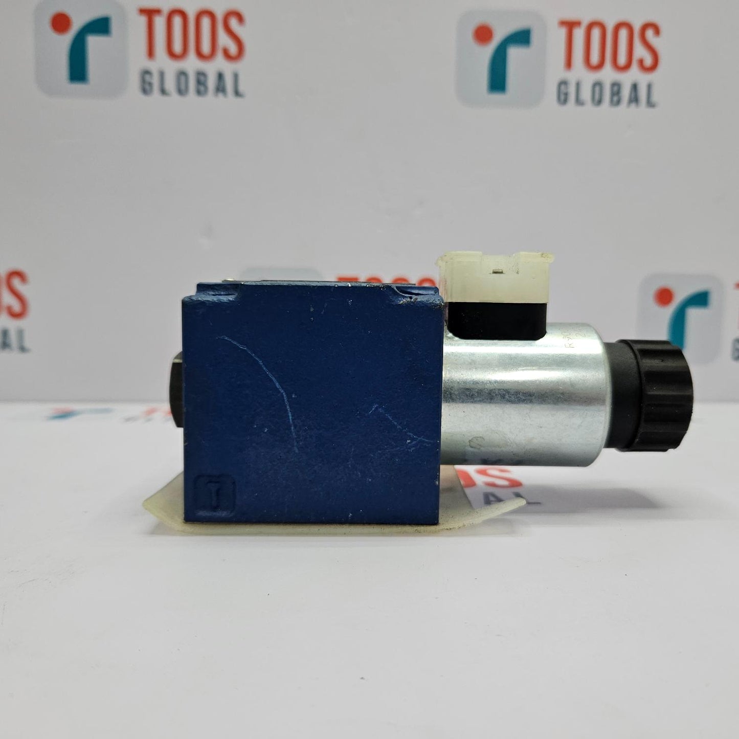 Rexroth R900086685 POPPET DIRECTIONAL VALVE M-3SED10CK13/350CG24N9K4