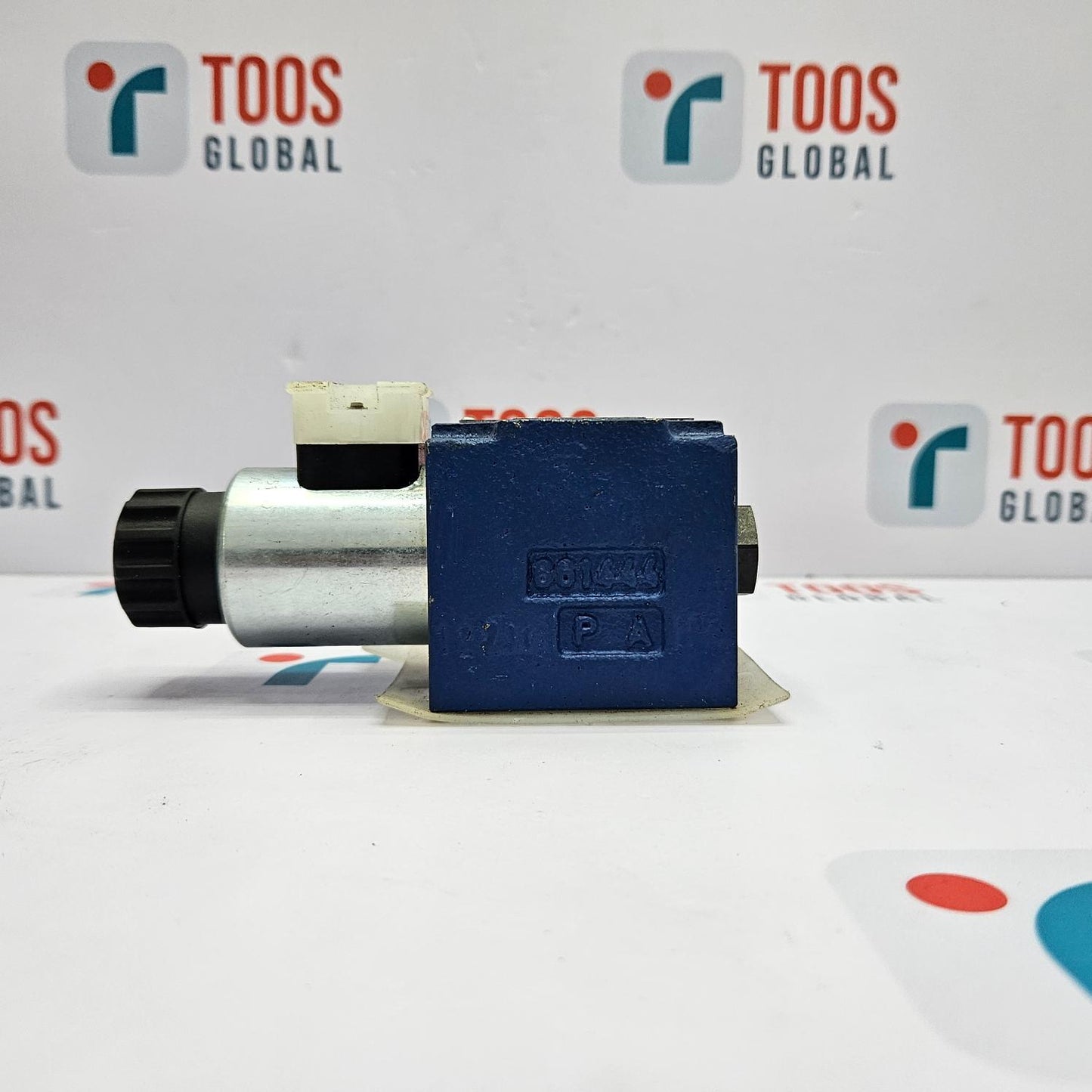 Rexroth R900086685 POPPET DIRECTIONAL VALVE M-3SED10CK13/350CG24N9K4