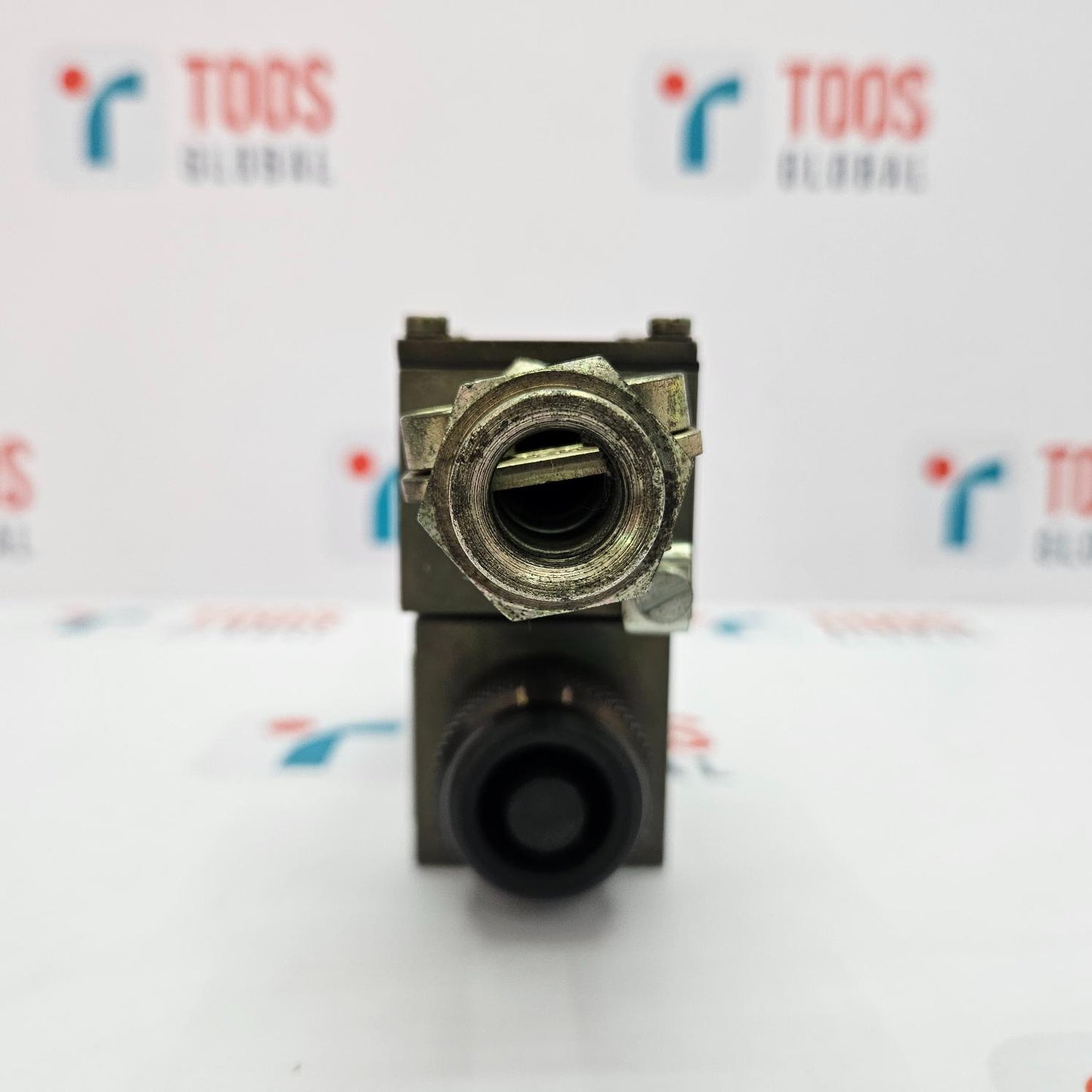 Rexroth R900935387 Hydraulic Valve D60/EG24NEXZ2 With GZ45-2-A