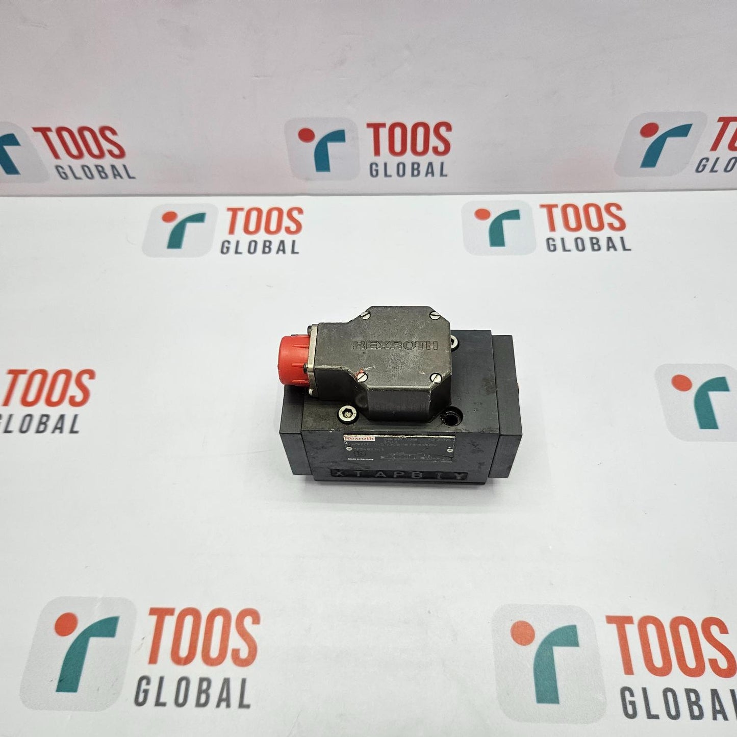 Rexroth R901113388 Servo Valve 4WS2EM10-51/30B11ET315K8DV New