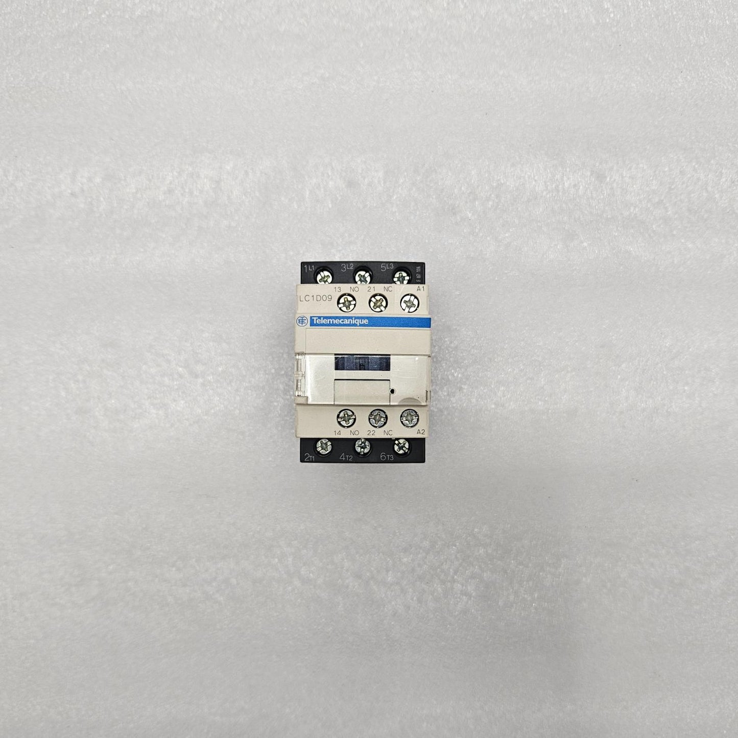 TELEMECANIQUE LC1D09P7 CONTACTOR SQUARE D 230V 50/60HZ