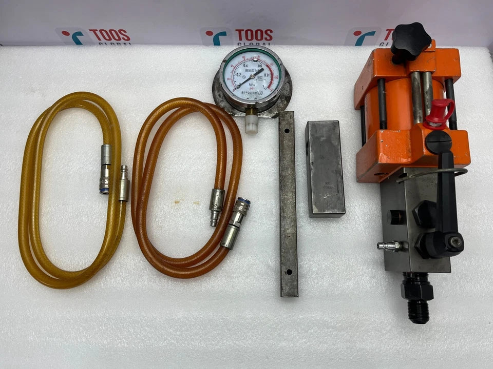 SKF THAP 300 AIR DRIVEN OIL INJECTOR HYDRAULIC PUMP