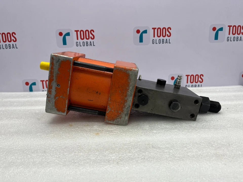SKF THAP 300 AIR DRIVEN OIL INJECTOR HYDRAULIC PUMP