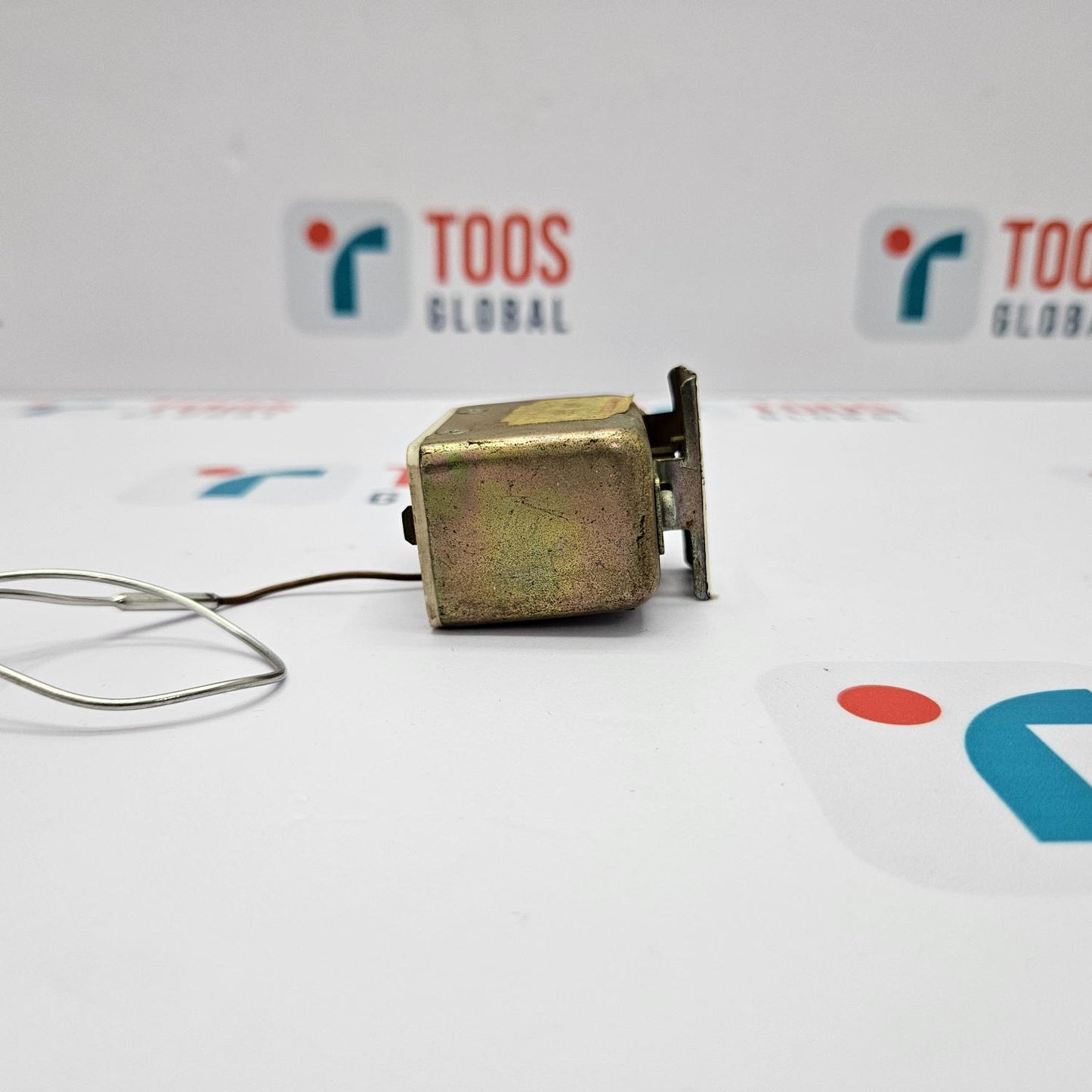 JUMO EM-5 PANEL-MOUNTED THERMOSTAT