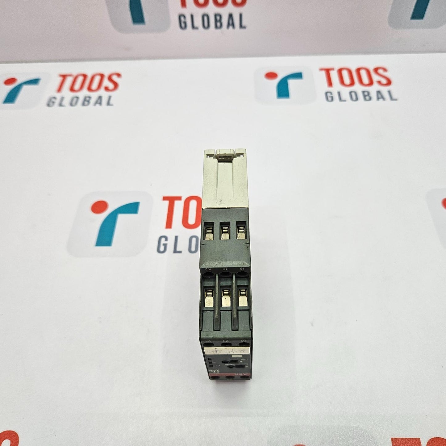 ABB CT-AHS.22S OFF-DELAY WITH AUX VOLTAGE TIME RELAY 1SVR630110R3300