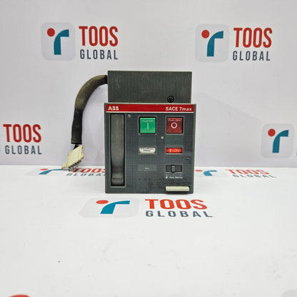 ABB SACE TMAX BB21055658 MOLDED CASE CIRCUIT BREAKER 220-250V Electrical panel with labels on a branded background