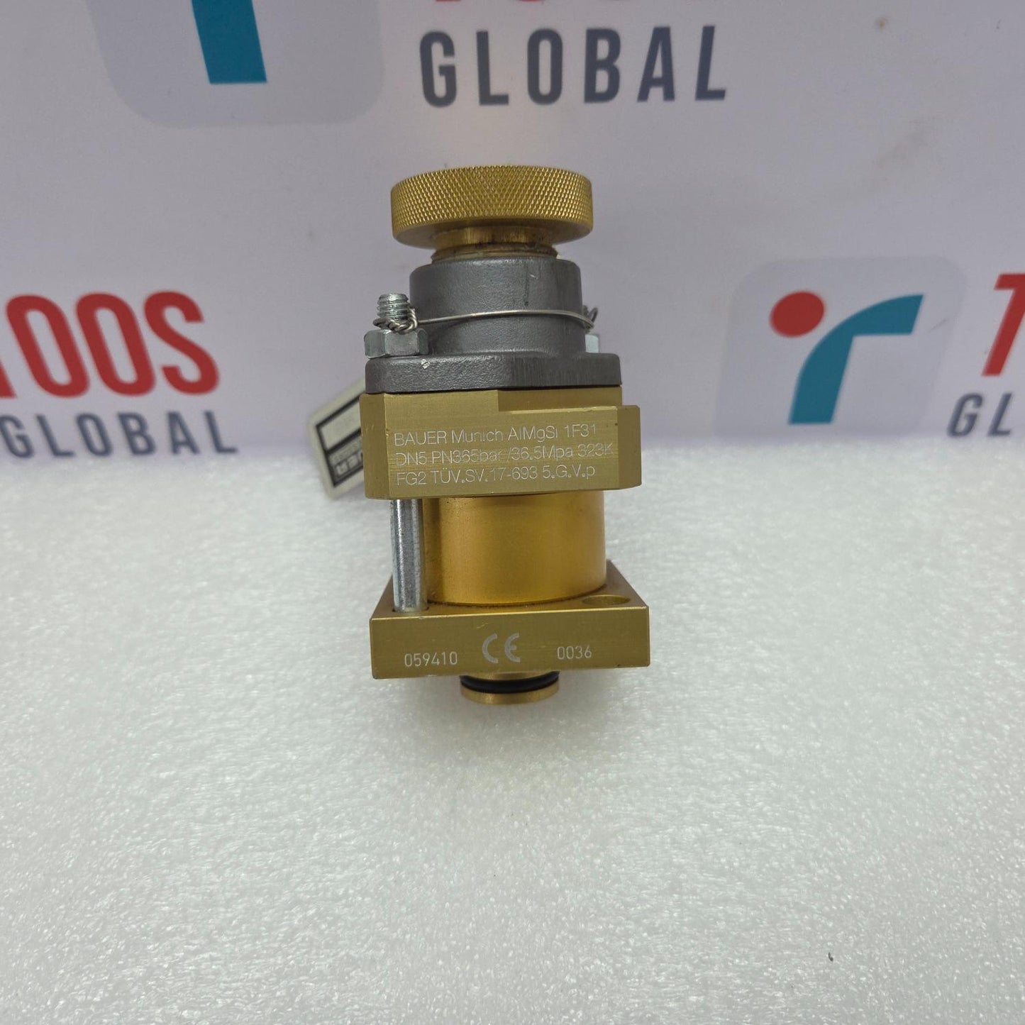 BAUER 059410 330 bar SAFETY VALVE NEW