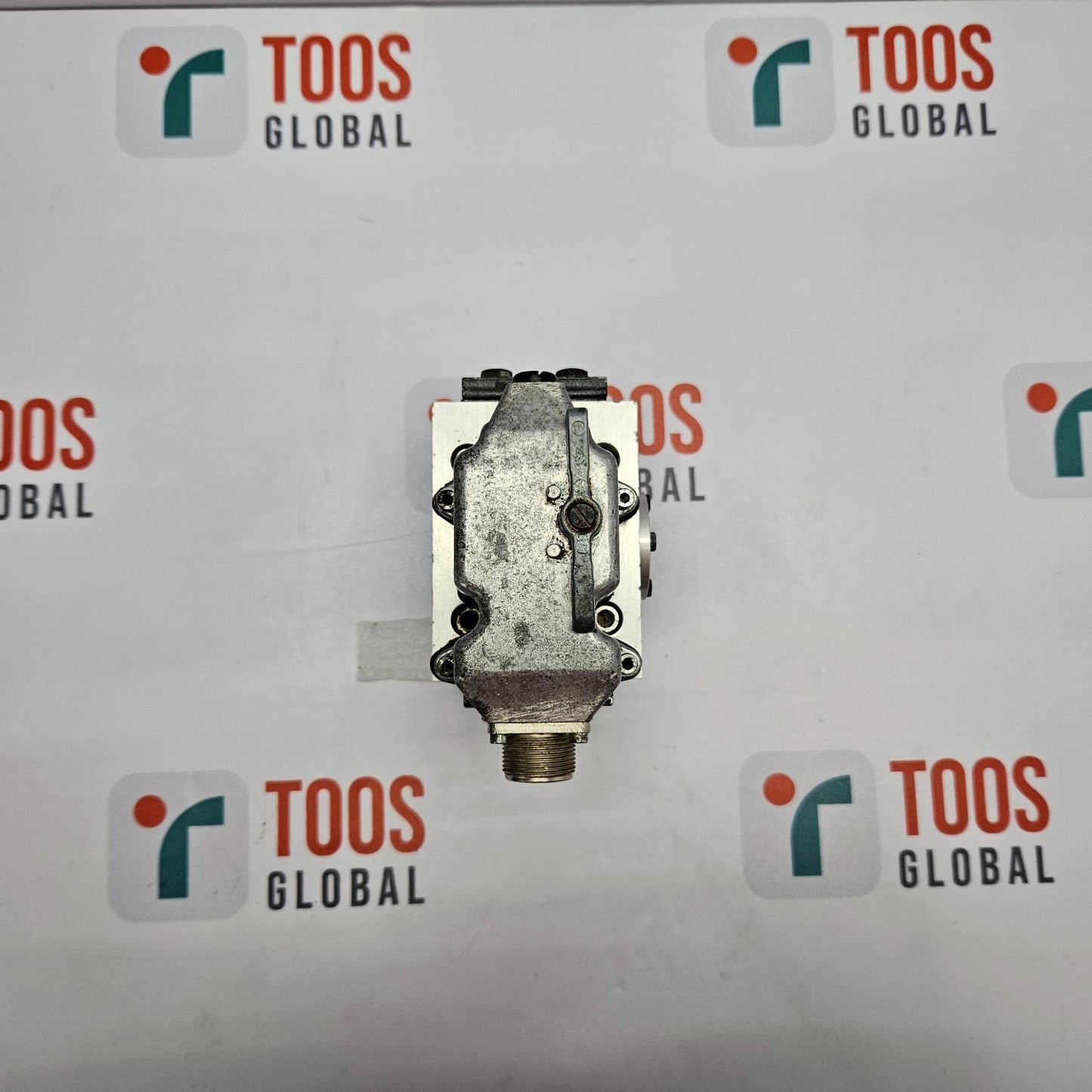 MOOG D631-009CA SERVO VALVE H20F1GMANBRM