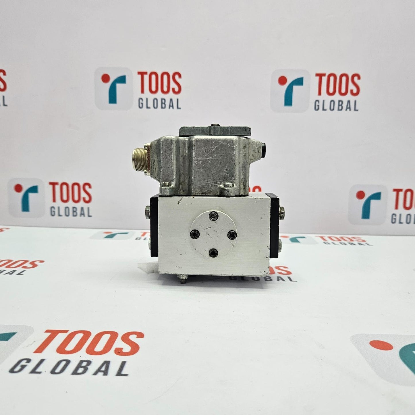 MOOG D631-009CA SERVO VALVE H20F1GMANBRM