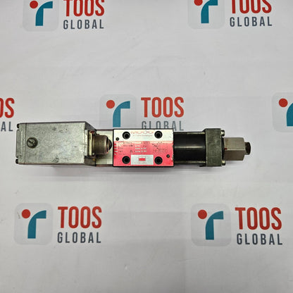 A MOOG hydraulic servo valve with model number D635-606B FRAMO P/N A11592 visible on the body.