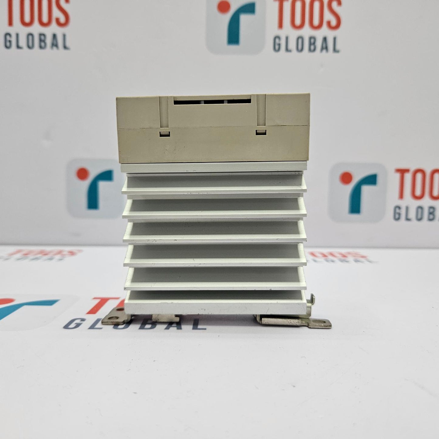 OMRON G3PE-215B SOLID STATE RELAY