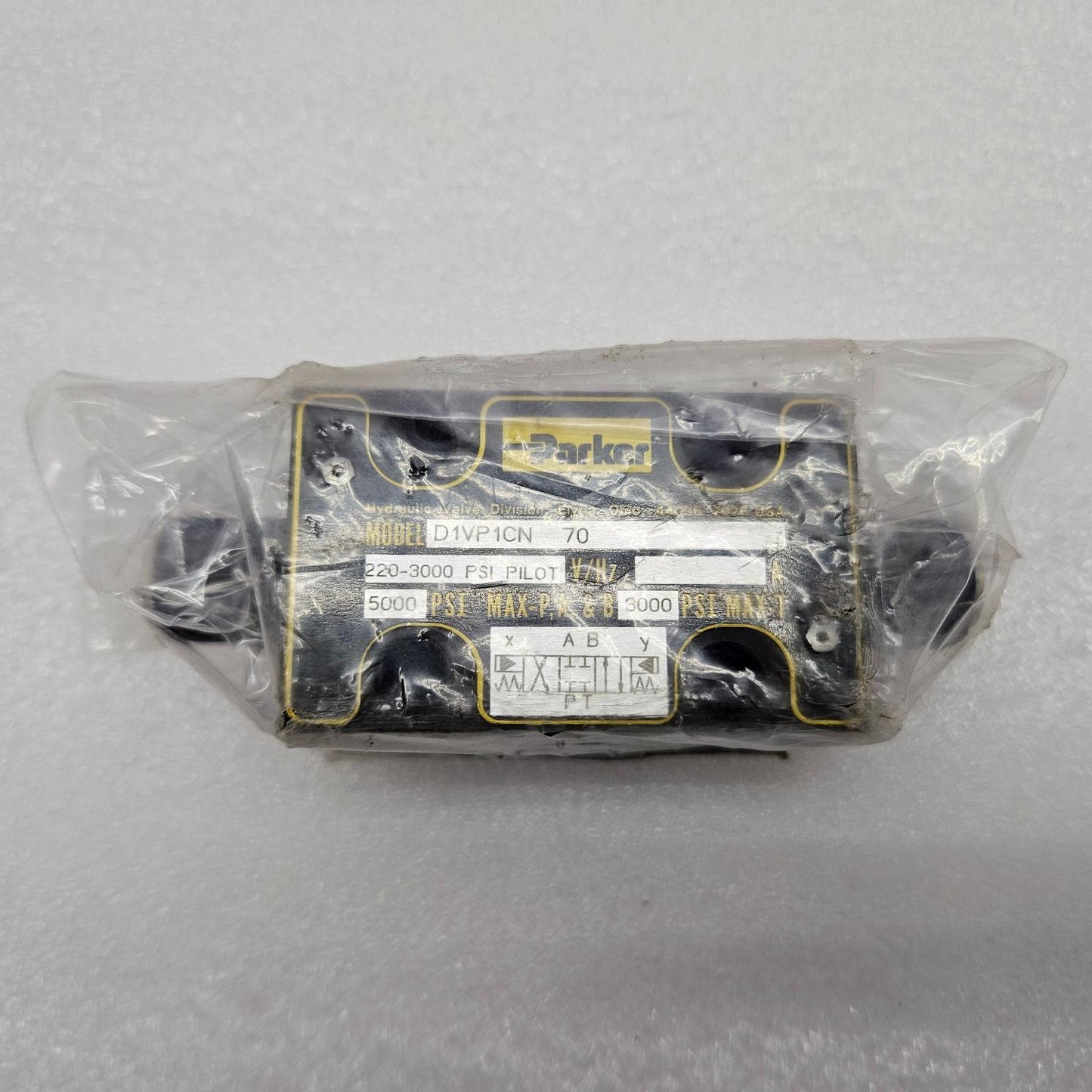 PARKER D1VP1CN 70 PILOT VALVE DIVP1CN70 NEW