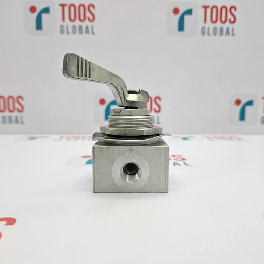 PARKER 8441E 1/4 D2P HYDRAULIC DIRECTIONAL CONTROL VALVE on a white background with 'TOOS GLOBAL' branding.