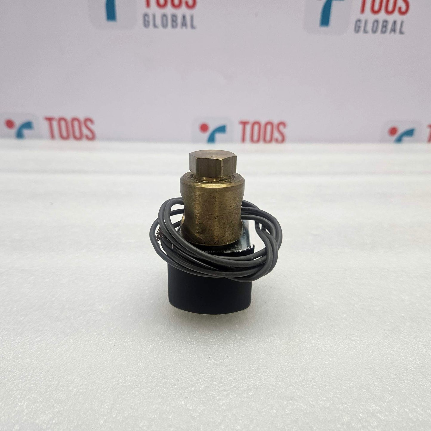 Parker 7730-011-SA Solenoid Valve New