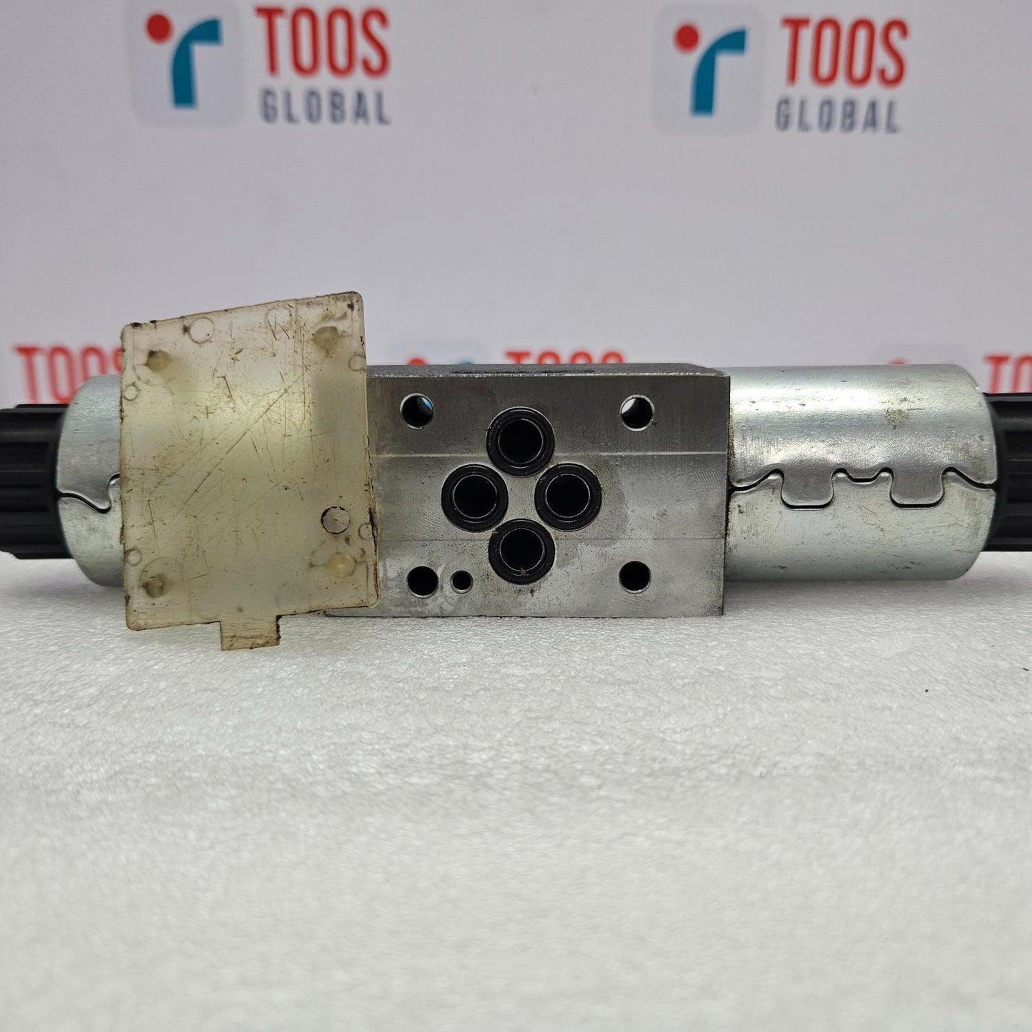 Parker D1FVE02CC0NJW310 Pilot Proportional Directional Control Valve