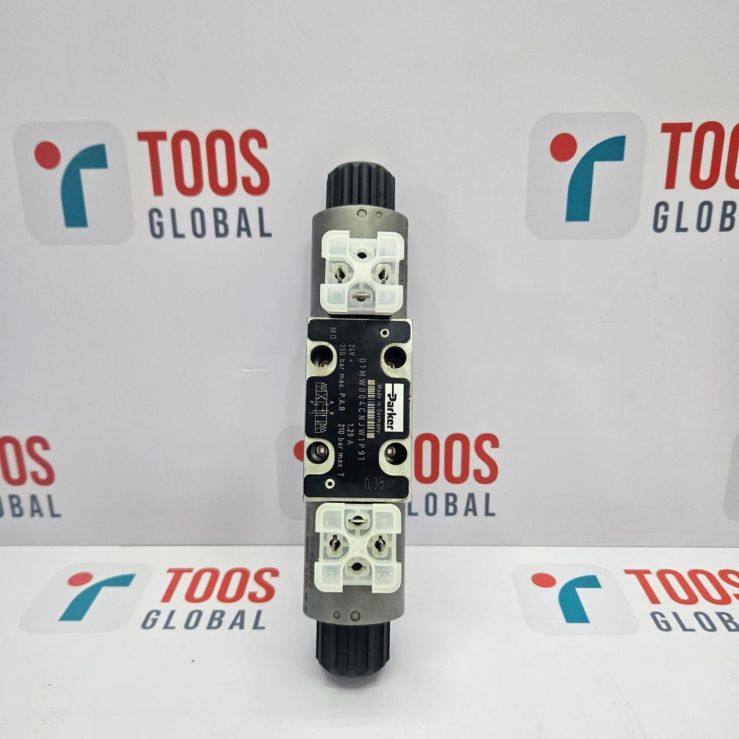 Parker D1MW004CNJW1P91 Directional Control Valve