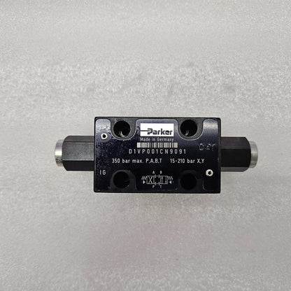 Parker D1VP001CN9091 Directional Control Valve New