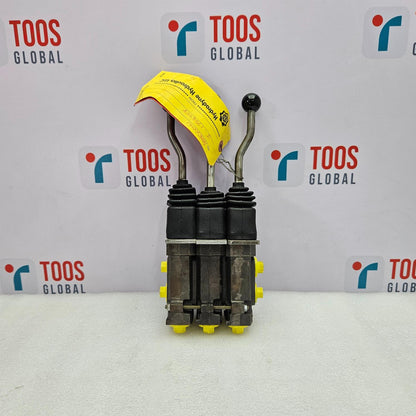 Parker PCL402-06-UT55112 Hydraulic Joystick with yellow cap on a white background with 'TOOS GLOBAL' branding.