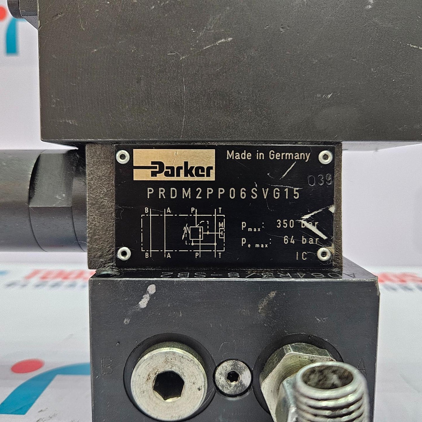 Parker PRDM2PP06SVG15 / A064R3/8-SB2 / SD500A06V8 Hydraulic Valve
