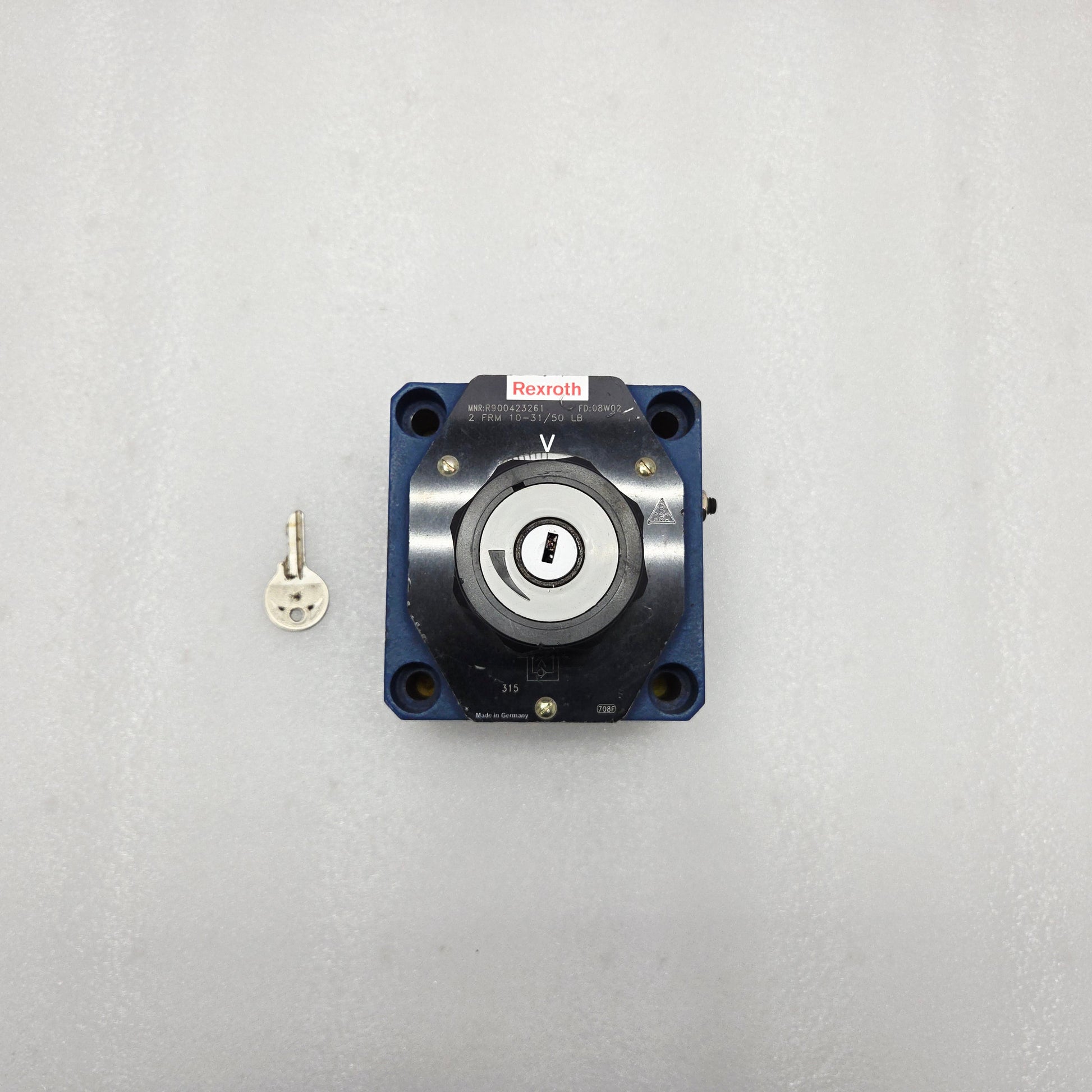 REXROTH R900423261 2 FRM 10-31/50 LB SPEED CONTROL VALVE with 'Rexroth' branding on a gray background