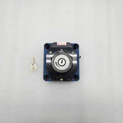 REXROTH R900423261 2 FRM 10-31/50 LB SPEED CONTROL VALVE with 'Rexroth' branding on a gray background