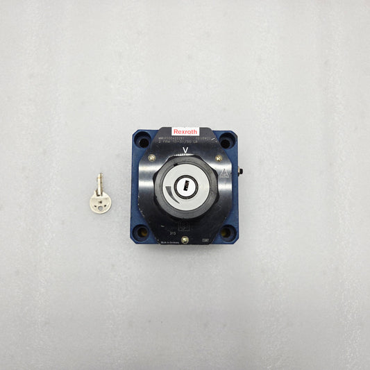 REXROTH R900423261 2 FRM 10-31/50 LB SPEED CONTROL VALVE with 'Rexroth' branding on a gray background