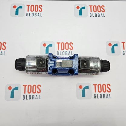 REXROTH R901328461 DIRECTIONAL SPOOL VALVE 5-4WE10G50/EG24N9K4/V Mechanical component on a white background with 'TOOS GLOBAL' branding.