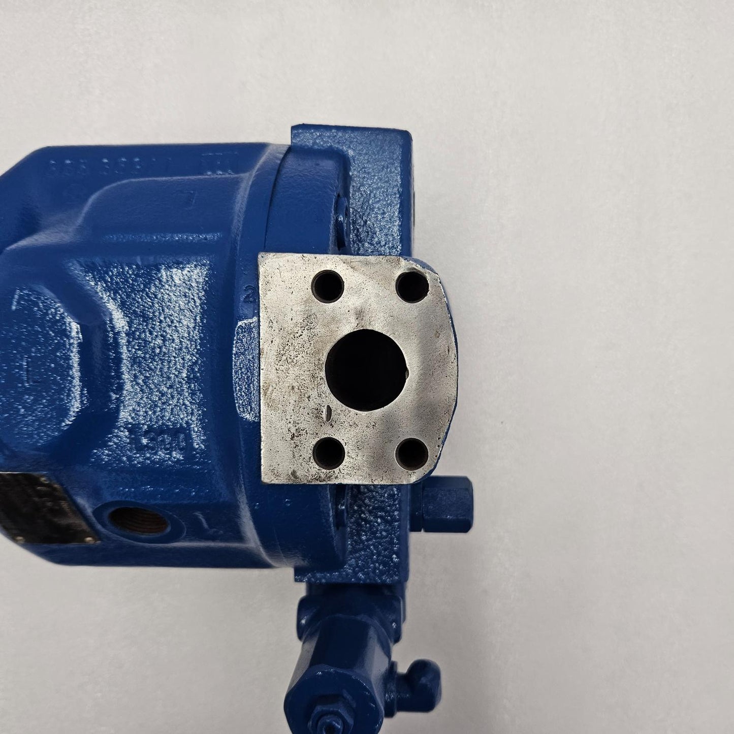 REXROTH R910907403 A10VS045DR/31R-PPA12N00 AXIAL PISTON PUMP
