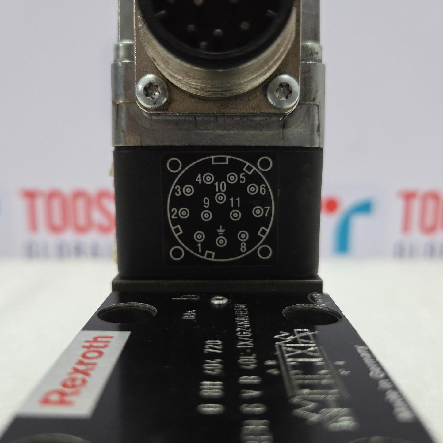 Rexroth 0811404720 Proportional Directional Valve 4WRREH6VB40L-1X/G24K0/B5M New