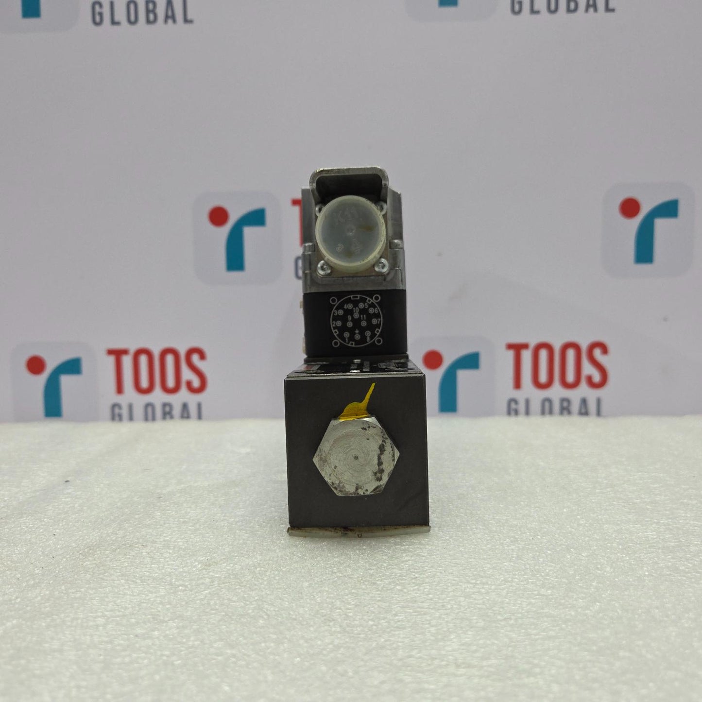 Rexroth 0811404720 Proportional Directional Valve 4WRREH6VB40L-1X/G24K0/B5M New