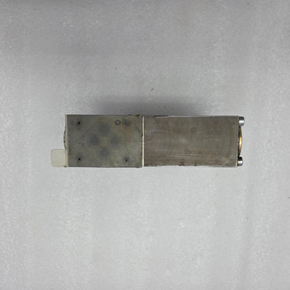 Rexroth 0811404720 Proportional Directional Valve 4WRREH6VB40L-1X/G24K0/B5M New