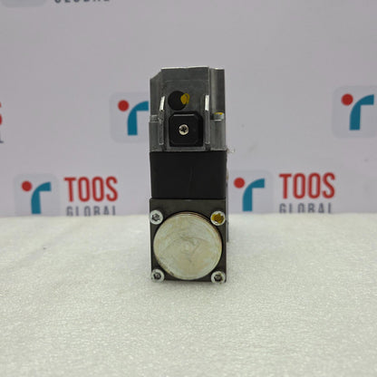 Rexroth 0811404720 Proportional Directional Valve 4WRREH6VB40L-1X/G24K0/B5M New