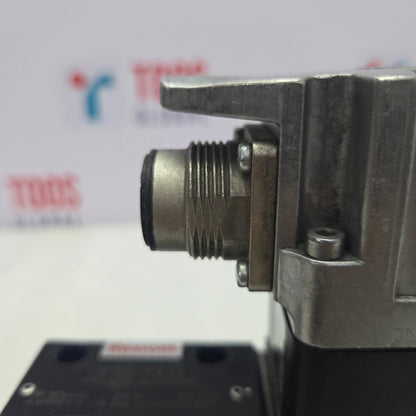 Rexroth 0811404721 Proportional Directional Valve 4WRREH6VB24L-11/G24K0/B5M New