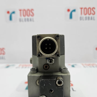 Rexroth R900379192 Servo Valve 4WS2EM10-45/30B2ET315Z8DM NEW