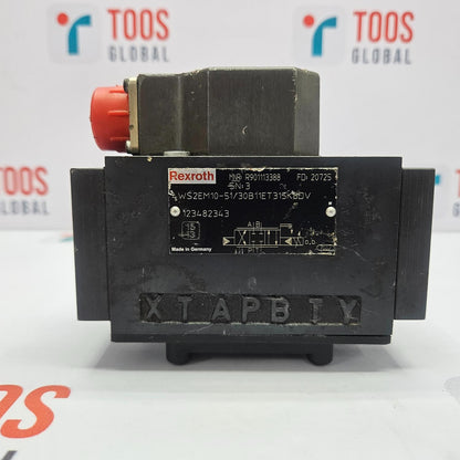Black REXROTH SERVO VALVE 4WS2EM10-51/30B11ET315K8DV with red and gray accents on a white background with 'TOOS GLOBAL' branding.