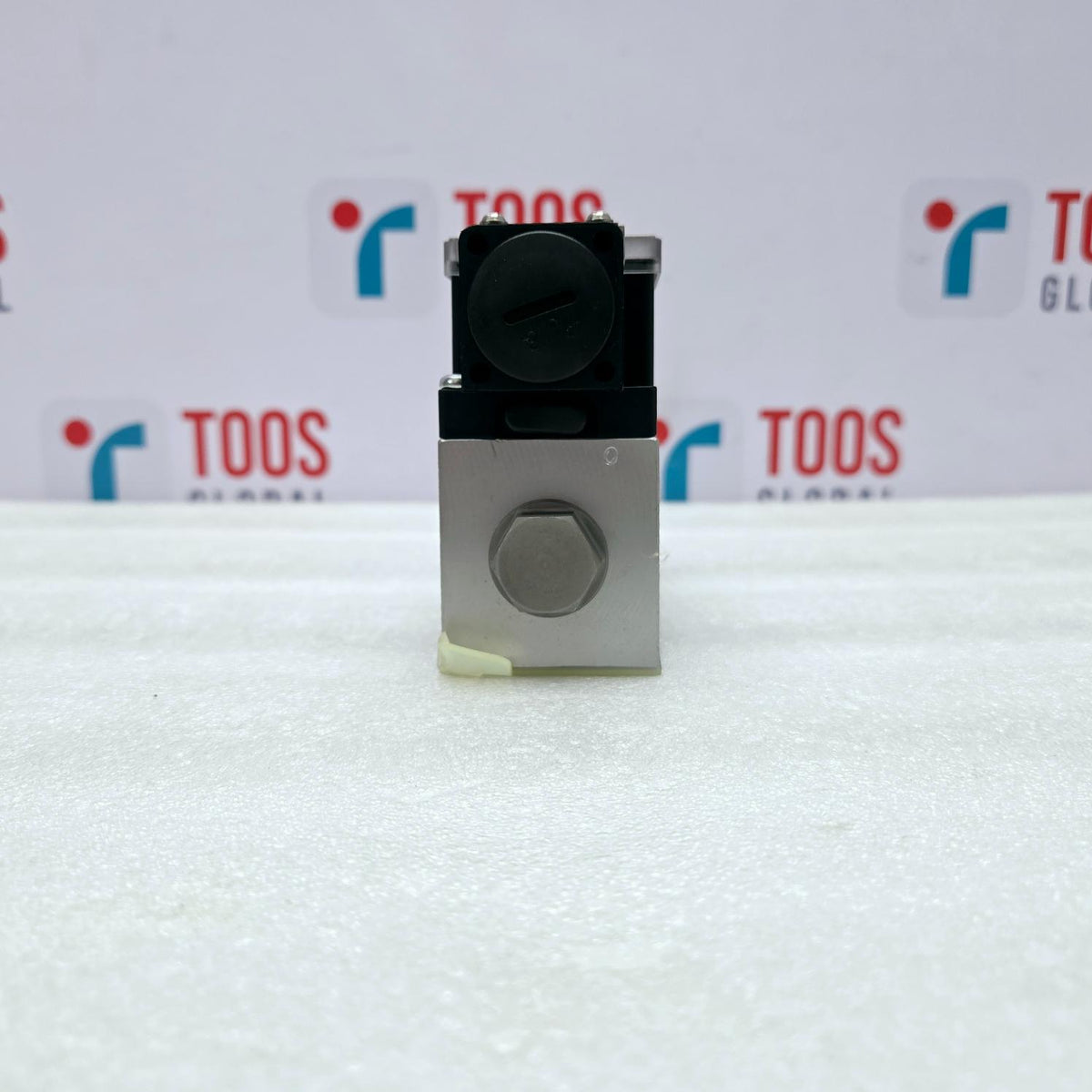 Rexroth R901470674 Directional Spool Valve 4WE6Y62/EG24NJ3DLSO929